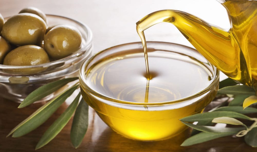 The Benefits of Olive Oil for Hair Growth (You Should Not Miss ...