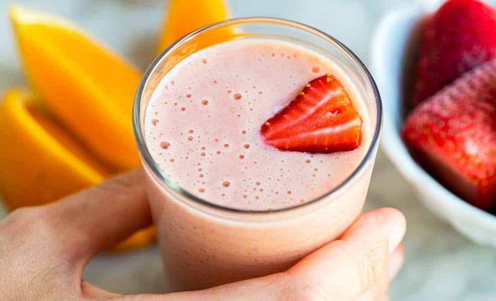 Yogurt-Free Strawberry Smoothie Recipe