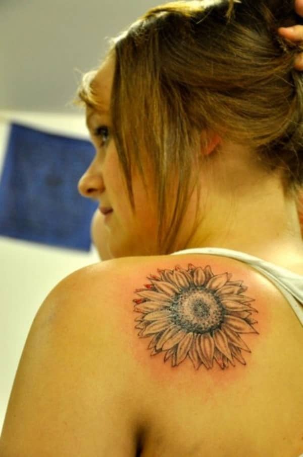 Beautiful-Sunflower-Tattoo-Designs-with-Meanings43